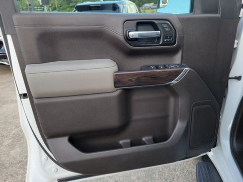 Used 2022 GMC Sierra 1500 SLT AWD/4WD image 15