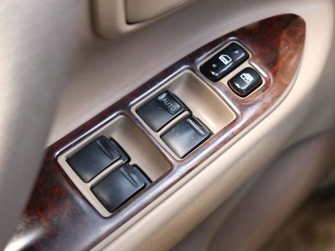Used 2000 Toyota Land Cruiser AWD/4WD image 42