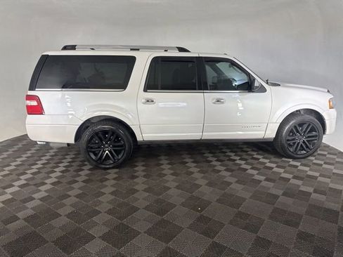 Used 2017 Ford Expedition Max Platinum AWD/4WD image 6