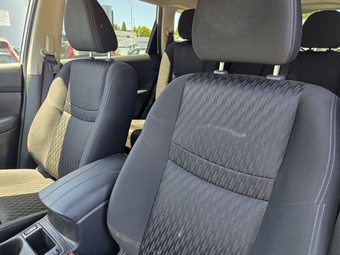 Used 2020 Nissan Rogue SV AWD/4WD image 15