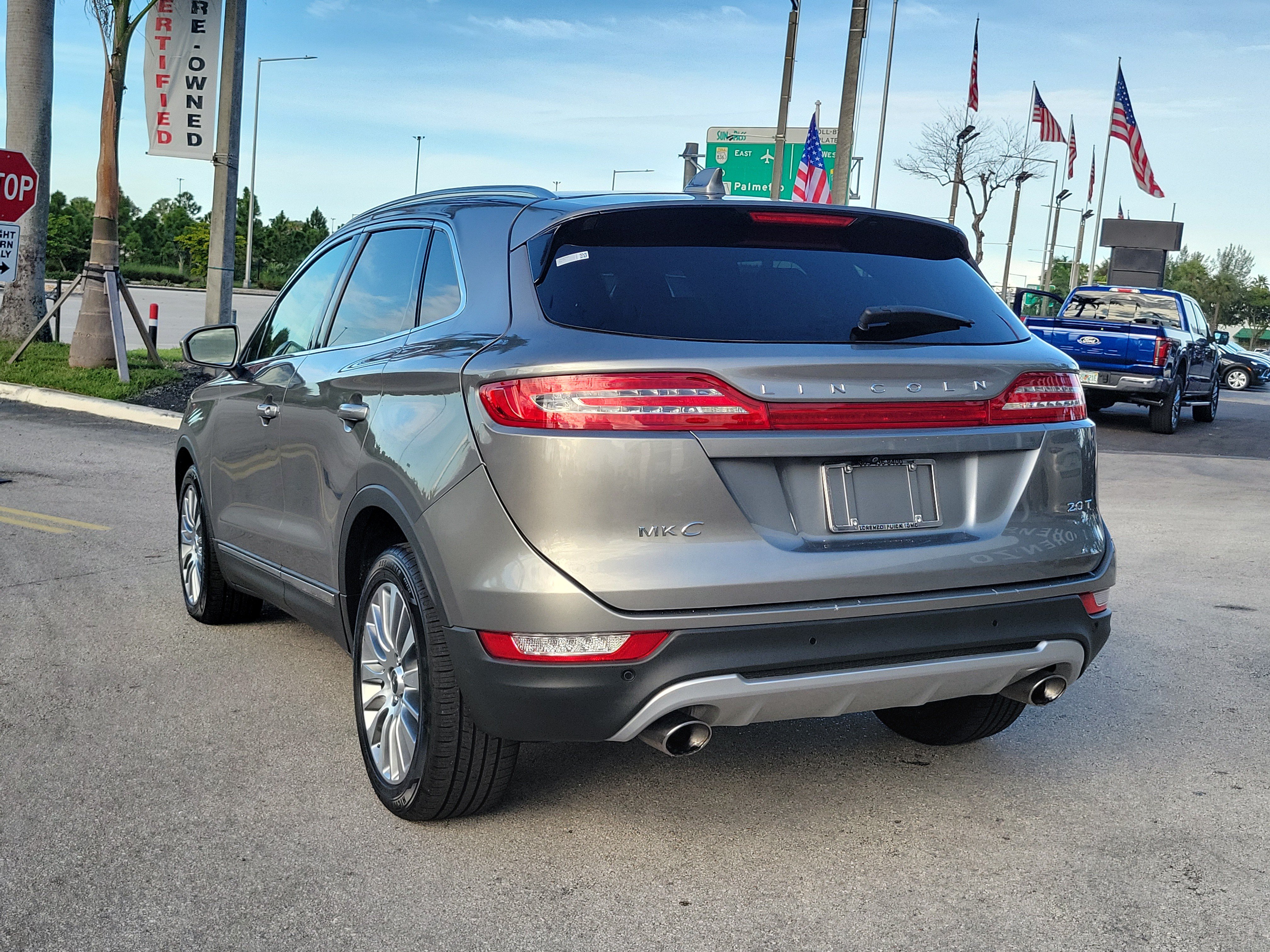 Used 2017 Lincoln MKC Reserve FWD image 7
