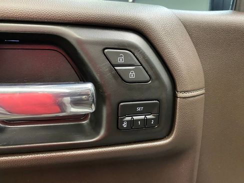 Used 2022 GMC Sierra 1500 Denali w/ Denali Premium Package image 27