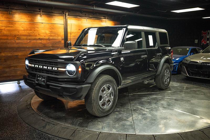 Used 2025 Ford Bronco Big Bend AWD/4WD image 2
