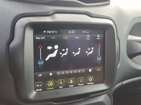 Certified 2023 Jeep Renegade Trailhawk AWD/4WD image 8