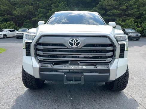 Used 2024 Toyota Tundra Limited AWD/4WD image 2