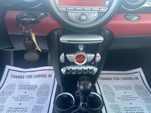 Used 2010 MINI Cooper Hardtop image 13