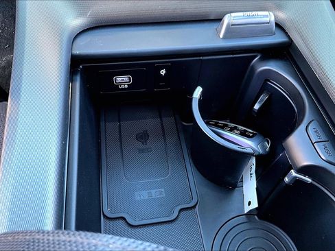 Used 2025 Hyundai Palisade Calligraphy image 26