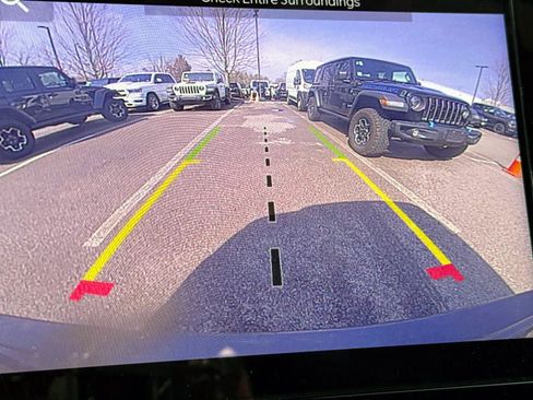 Used 2025 Jeep Grand Cherokee 4WD image 16