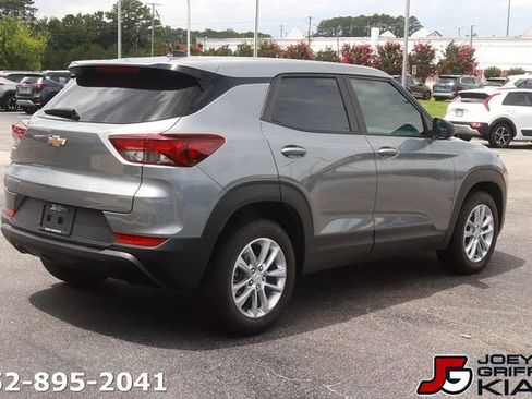Used 2024 Chevrolet TrailBlazer LS FWD image 7