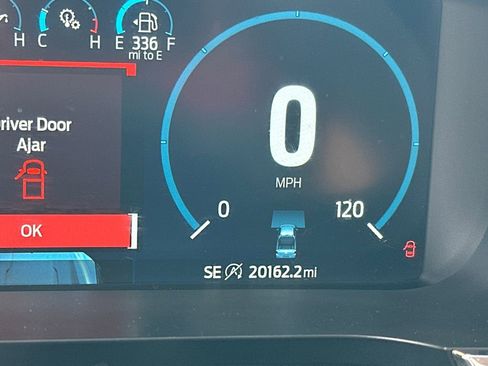 Used 2023 Ford F150 Lariat w/ Equipment Group 502A High image 27