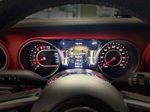 Used 2020 Jeep Wrangler Unlimited Rubicon AWD/4WD image 18