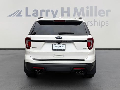 Used 2019 Ford Explorer Sport w/ Equipment Group 401A image 4