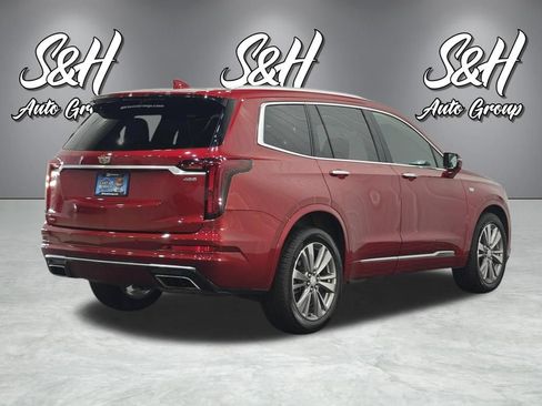Used 2022 Cadillac XT6 Premium Luxury w/ LPO, Floor Liner Package AWD/4WD image 21
