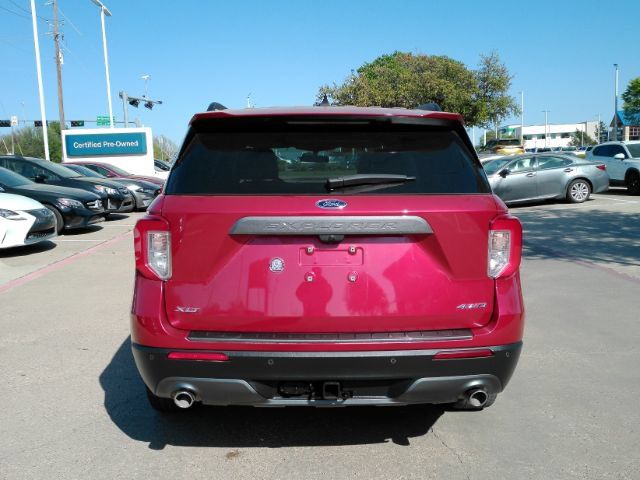 Used 2023 Ford Explorer XLT w/ Equipment Group 202A AWD/4WD image 10