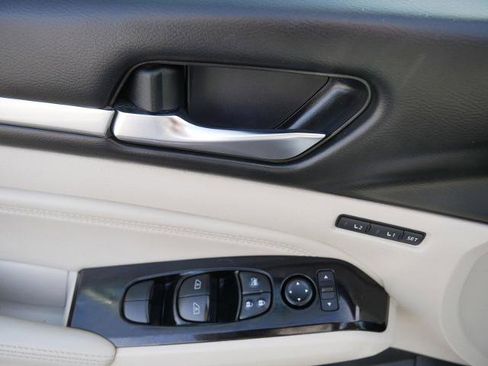 Certified 2020 Nissan Altima 2.5 Platinum image 16