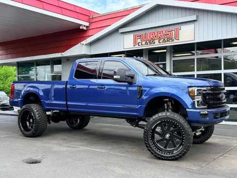 Used 2022 Ford F350 Lariat w/ Black Appearance Package AWD/4WD image 1