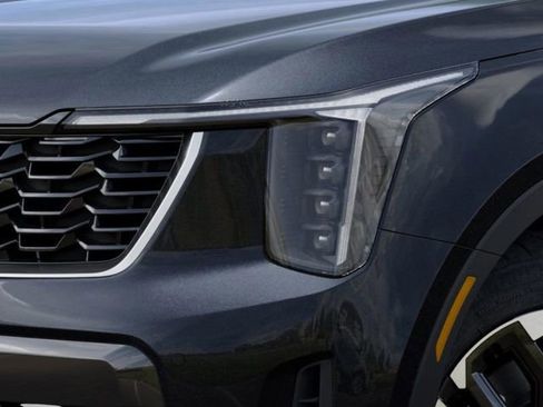 New 2026 Kia Sorento S FWD image 11