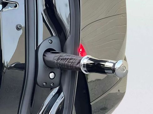 New 2026 Rolls-Royce Cullinan image 12