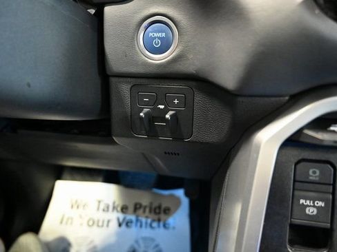 Used 2023 Toyota Sequoia Platinum image 22