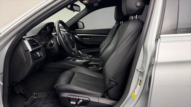 Used 2017 BMW 330i Sedan RWD image 14