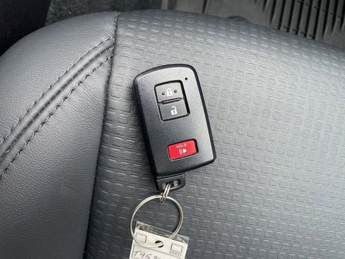 Used 2023 Toyota Tacoma TRD Sport image 25