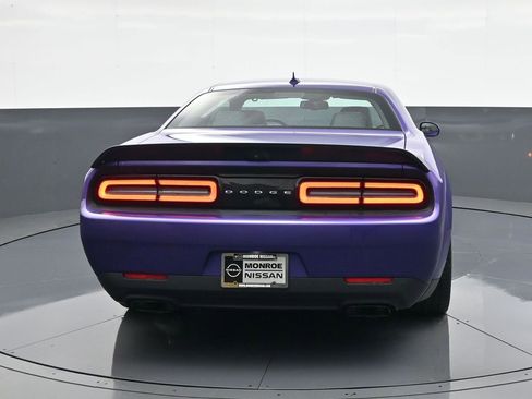 Used 2019 Dodge Challenger SRT Hellcat Redeye RWD image 6