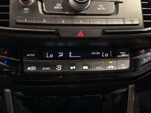 Used 2016 Honda Accord Sport image 28