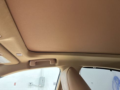 Used 2024 Lexus ES 350 Ultra Luxury w/ Accessory Package (Z2) FWD image 28