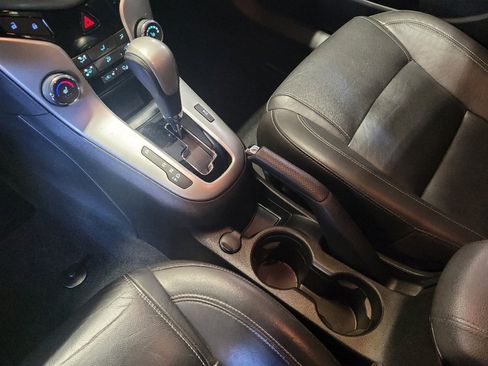 Used 2014 Chevrolet Cruze LT image 26