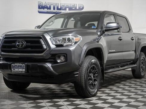 Used 2022 Toyota Tacoma SR5 image 3
