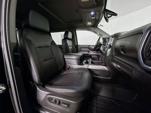 Used 2022 Chevrolet Silverado 2500 LTZ w/ LTZ Convenience Package image 29