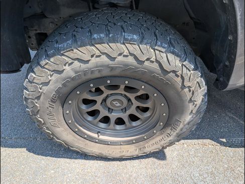 Used 2014 Toyota 4Runner SR5 AWD/4WD image 8