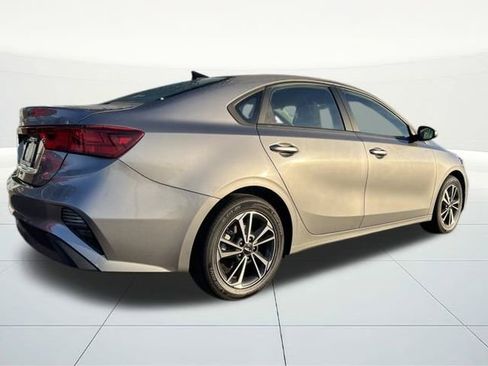 Used 2023 Kia Forte LXS image 5