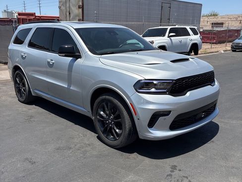 Used 2023 Dodge Durango R/T RWD image 1