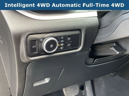 Used 2023 Ford Explorer XLT w/ Equipment Group 202A image 13