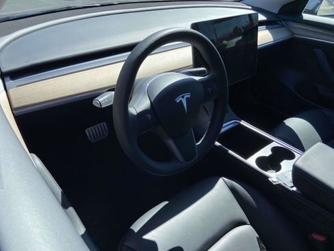 Used 2023 Tesla Model 3 Performance image 8