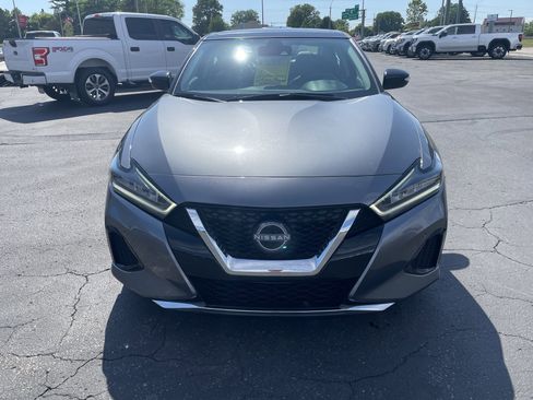 Used 2023 Nissan Maxima SL FWD image 3