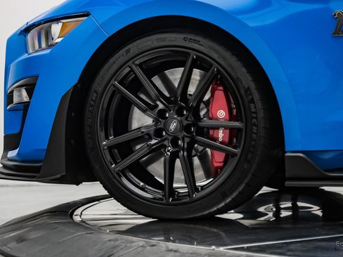 Used 2022 Ford Mustang Shelby GT500 w/ Technology Package RWD image 91