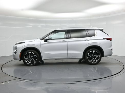 Used 2024 Mitsubishi Outlander SEL FWD image 26
