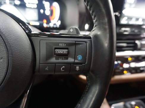 Used 2023 Nissan Pathfinder Platinum AWD/4WD image 9