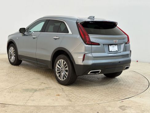 Certified 2025 Cadillac XT4 Premium Luxury FWD image 3
