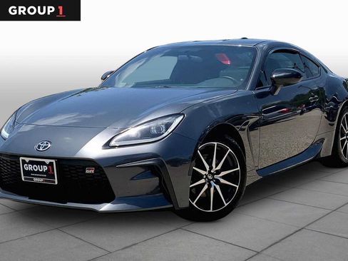 Used 2024 Toyota GR86 RWD image 1