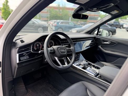 Used 2025 Audi Q7 2.0T Premium Plus w/ Premium Plus Package AWD/4WD image 12