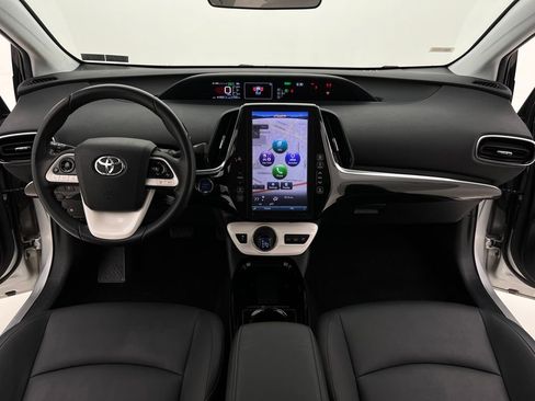 Used 2017 Toyota Prius Prime Premium image 23