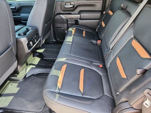 Used 2023 GMC Sierra 2500 AT4 w/ AT4 Preferred Package image 13