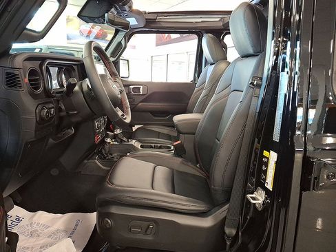 Used 2026 Jeep Wrangler Unlimited Rubicon 392 w/ Quick Order Package 27X Moab AWD/4WD image 17