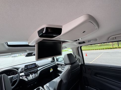 New 2026 Honda Odyssey Touring image 31