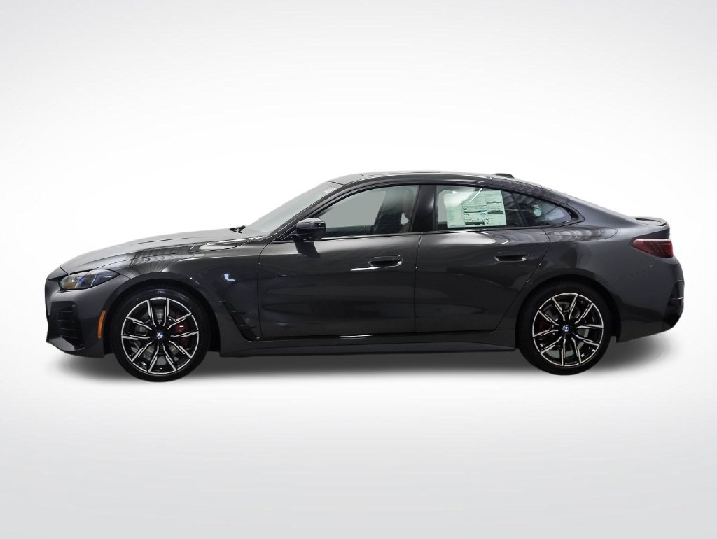New 2026 BMW 430i xDrive w/ M Sport Package AWD/4WD image 2