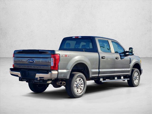 Used 2017 Ford F250 XL w/ STX Appearance Package AWD/4WD image 5