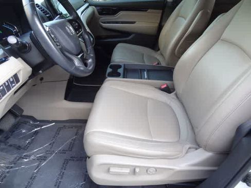Used 2022 Honda Odyssey Touring image 6